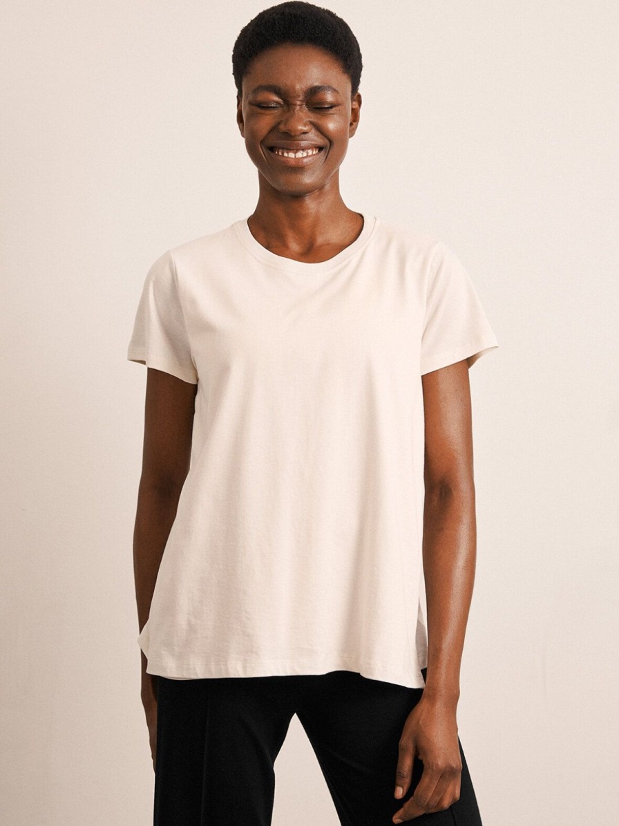 Mom Enula9 | The-Shirt Tee - Tofu