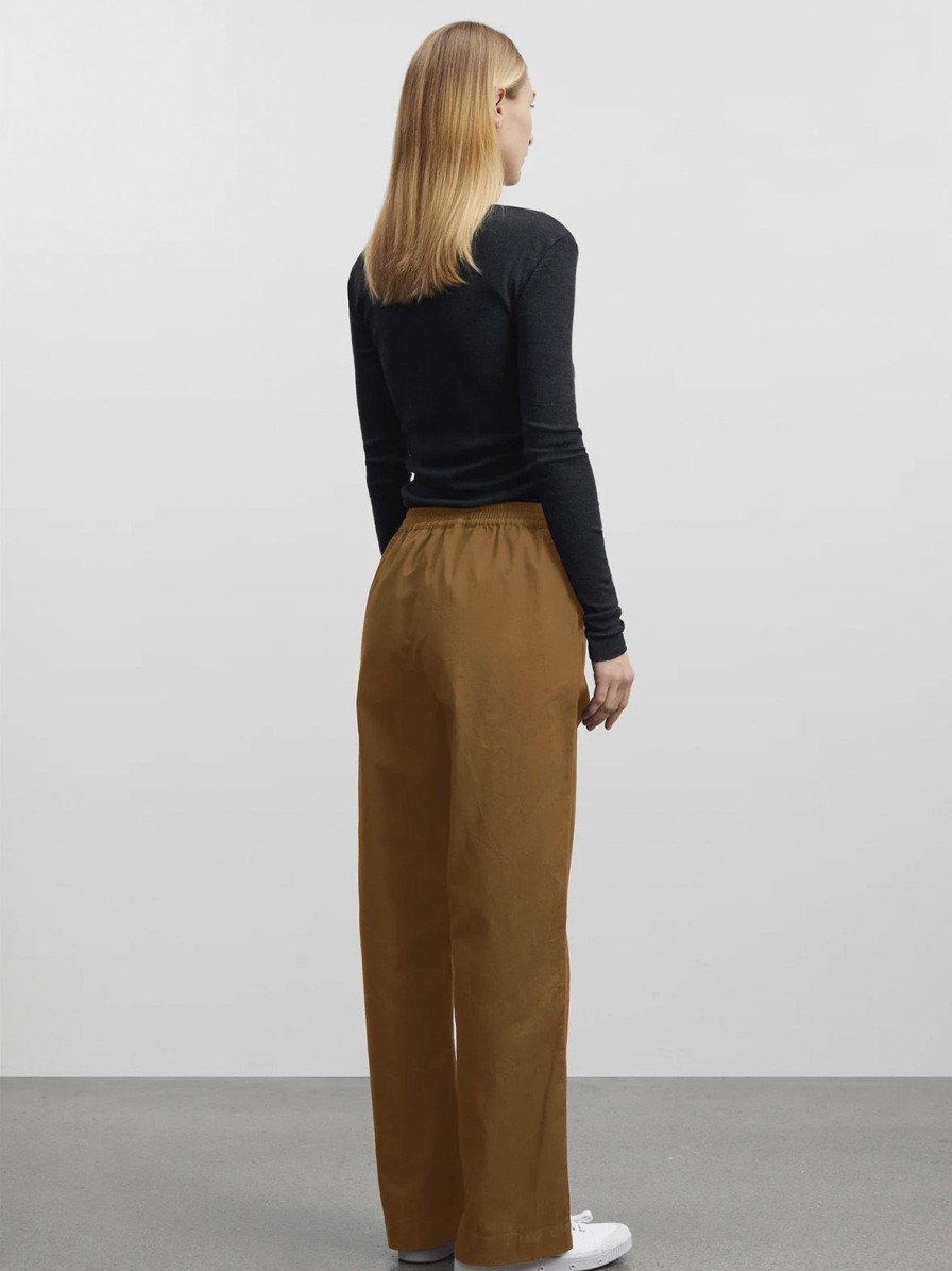 Mom Enula9 | Claudia Pant - Caramel